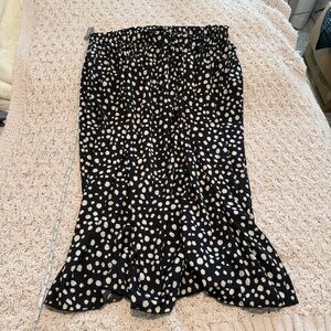 SHEIN Black and White Patterned Midi Skirt Size 4X